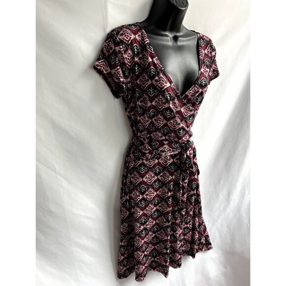 Axcess Faux Wrap Dress Pink Multi Mosaic Burgundy sz M Feminine Romantic Belted - Picture 4 of 10